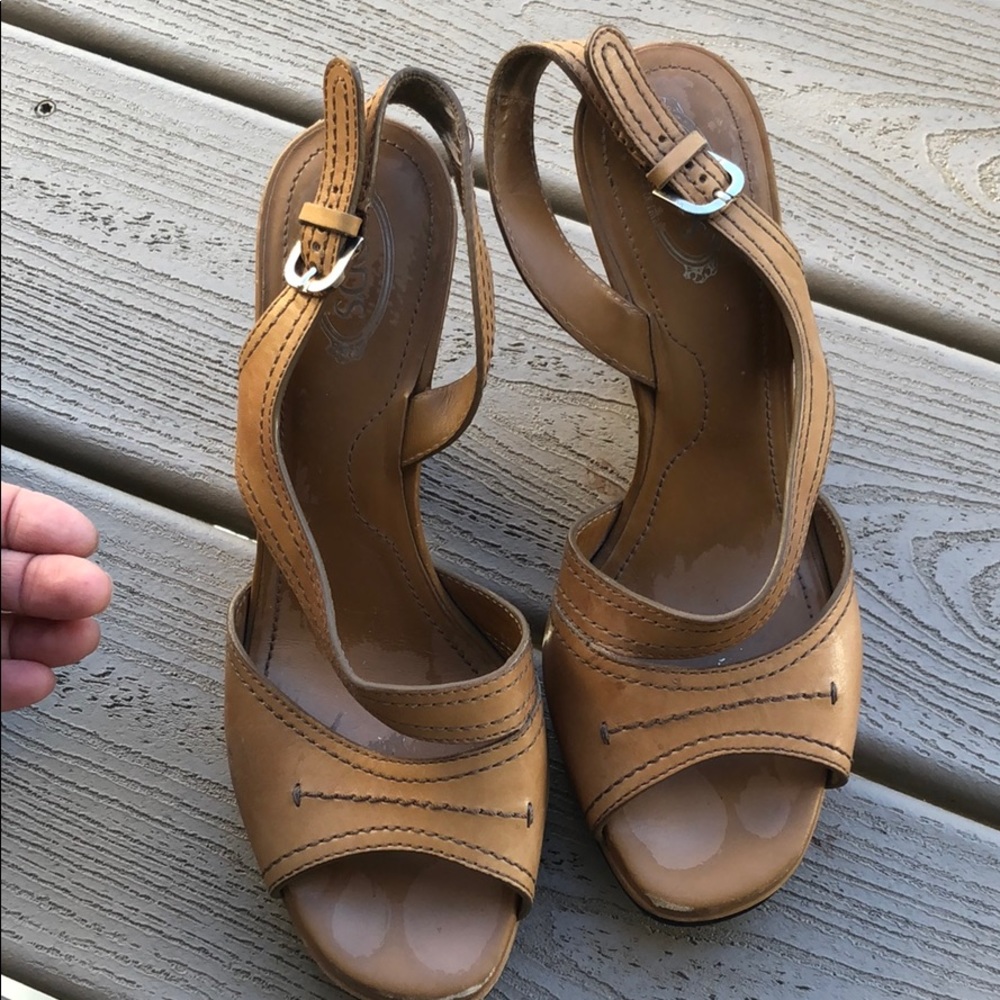 Tod’s platform sandals 36